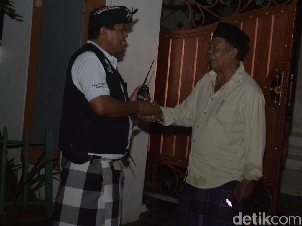 Hormati Nyepi, Umat Muslim Bali Tak Kumandangkan Azan Jelang Salat Hormati Nyepi, Umat Muslim Bali Tak Kumandangkan Azan Jelang Salat