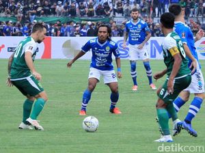 Sempat Unggul, Persib Akhirnya Takluk dari Persebaya