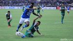 Sempat Unggul, Persib Akhirnya Takluk dari Persebaya