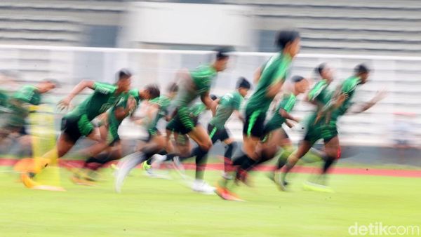 Serius Berlatih, Para Pemain Berebut Tempat di Timnas U-23
