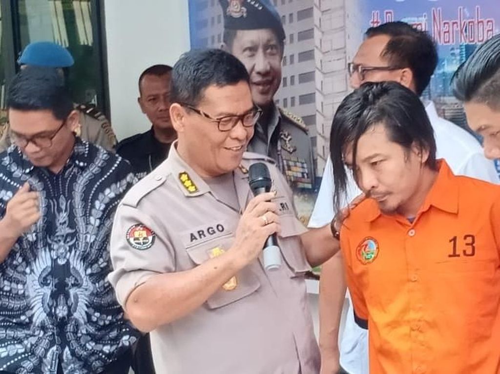 Utang Budi ke Jaringan Narkoba Alasan Zul Zivilia Jadi Pengedar Utang Budi ke Jaringan Narkoba Alasan Zul Zivilia Jadi Pengedar