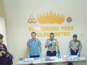 Modal Tusuk Gigi, Komplotan Modus Ganjal Kartu ATM Beraksi di Lampung Modal Tusuk Gigi, Komplotan Modus Ganjal Kartu ATM Beraksi di Lampung