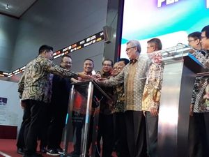 OJK Resmikan Asosiasi Fintech Pendanaan