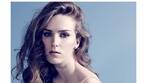 Foto Aktris Cantik yang Dikabarkan Punya Skandal Seks dengan Bos Warner Bros