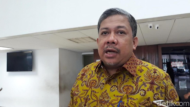 Fahri Hamzah Nilai Tim Penanganan Karhutla Amatiran