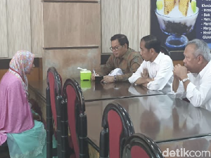 Usai Bertemu Jokowi Lagi, Ibu yang Terobos Paspampres Bilang Sudah Beres Usai Bertemu Jokowi Lagi, Ibu yang Terobos Paspampres Bilang Sudah Beres