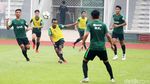 Serius Berlatih, Para Pemain Berebut Tempat di Timnas U-23