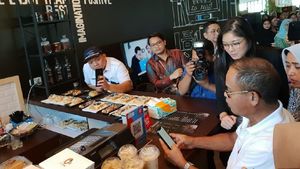 Menjajal RKB Shop di Terminal Eksekutif Merak