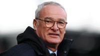 Pelatih kawakan Italia Claudio Ranieri sedang lowong usai tugasnya sebagai caretaker AS Roma selesai pada akhir musim lalu. Pengalaman Ranieri bisa jadi akan dibutuhkan Milan untuk mengembalikan performanya. Foto: Clive Rose/Getty Images