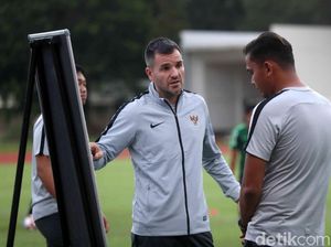 Menanti Racikan Simon McMenemy di Skuat Garuda