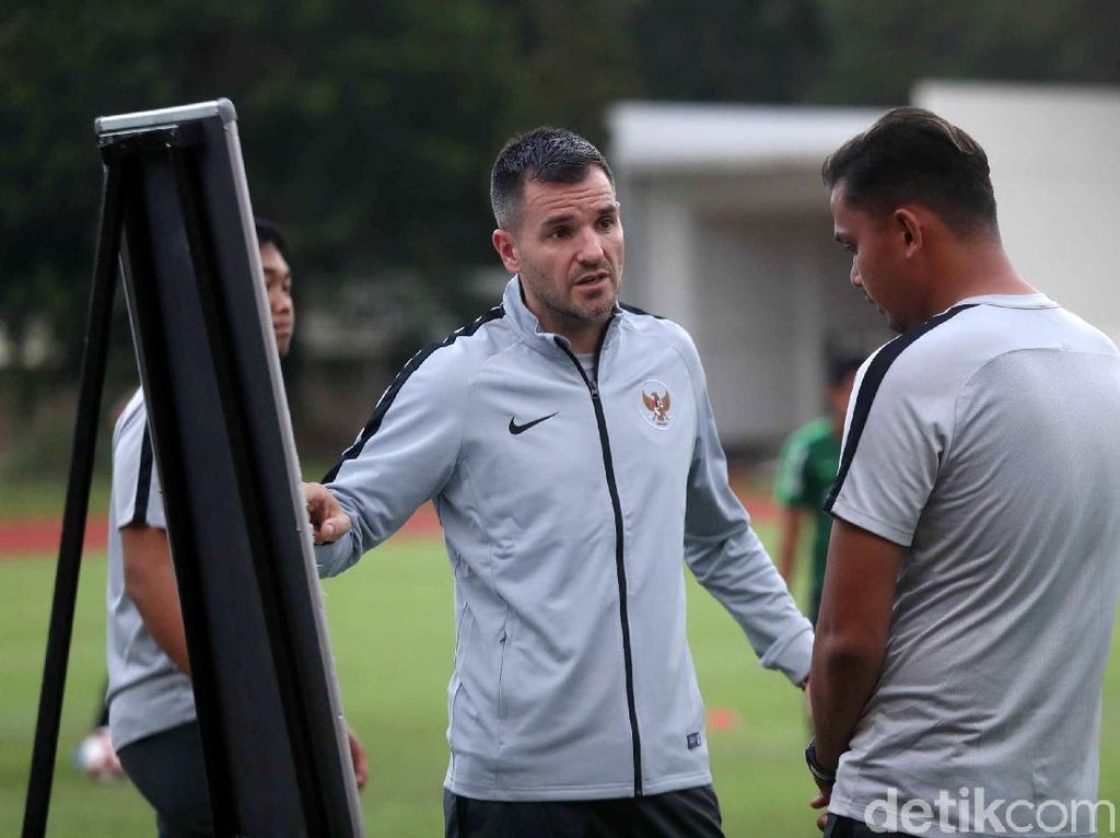 McMenemy Ingin Perbaiki Rekor Indonesia di Laga Tandang McMenemy Ingin Perbaiki Rekor Indonesia di Laga Tandang