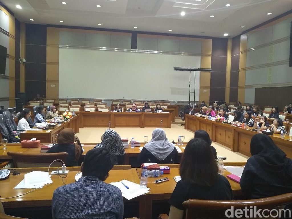 Komisi VIII Didesak Hapus Pasal Pemasangan Kontrasepsi Disabilitas di RUU P-KS Komisi VIII Didesak Hapus Pasal Pemasangan Kontrasepsi Disabilitas di RUU P-KS