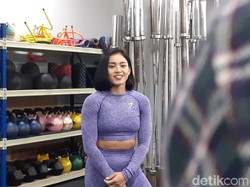 Perempuan! Jangan Takut Angkat Beban, Ini Manfaatnya yang Luar Biasa