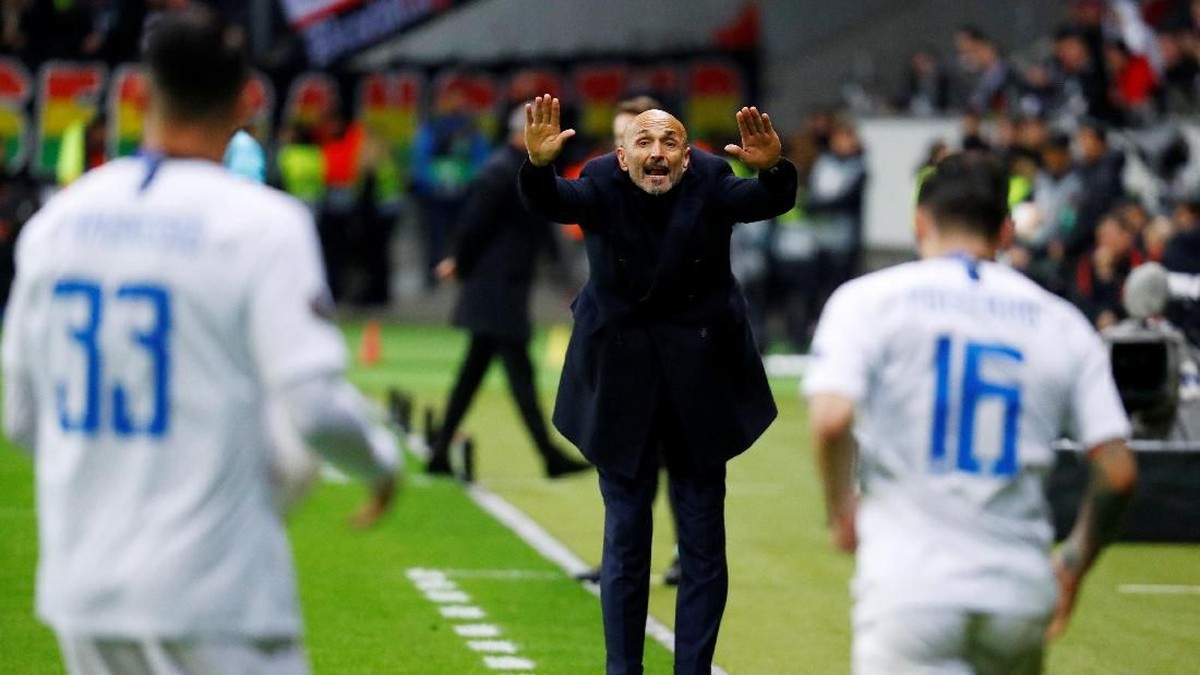 Luciano Spalletti tetap puas dengan hasil imbang Inter Milan di Frankfurt (Kai Paffebanch/REUTERS)