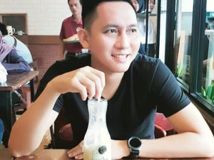 Intip Momen Makannya Dokter Hewan Zaldie yang Ganteng