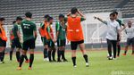 Serius Berlatih, Para Pemain Berebut Tempat di Timnas U-23