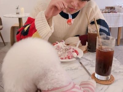 Ternyata Aktor Keren Oh Seung-yoon Doyan Junk Food dan Beefsteak