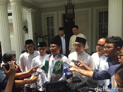Ada Sandi di Balik Zigzag Politik FBR ke Jokowi