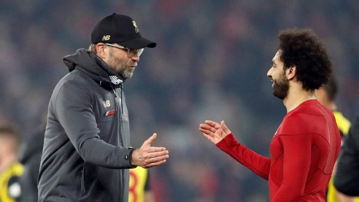 Manajer Liverpool Juergen Klopp meminta Mohamed Salah lebih bekerja keras seperti Sadio Mane. (Foto: Russell Cheyne/REUTERS) Manajer Liverpool Juergen Klopp meminta Mohamed Salah lebih bekerja keras seperti Sadio Mane. (Foto: Russell Cheyne/REUTERS)