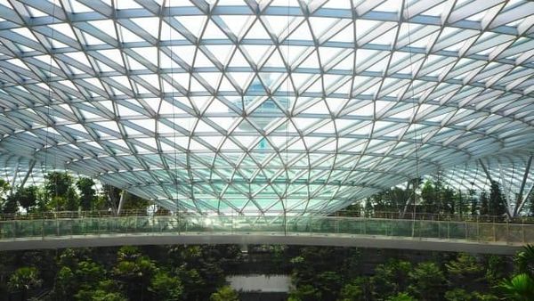 Foto: Mal Mirip Hutan di Singapura, Buka April 2019