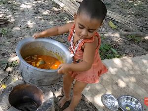 Pintar! Aksi Balita-balita yang Jago Masak Ini Bikin Kagum Pintar! Aksi Balita-balita yang Jago Masak Ini Bikin Kagum