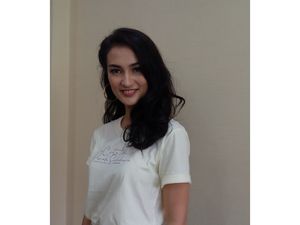 Atiqah Hasiholan Riset Adat Jawa hingga Belajar Paes untuk Mantan Manten Atiqah Hasiholan Riset Adat Jawa hingga Belajar Paes untuk Mantan Manten