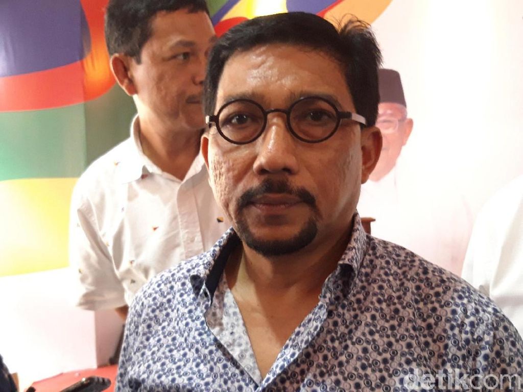 TKD Ajak Mantan Gubernur dan Wagub Jatim Menangkan Jokowi TKD Ajak Mantan Gubernur dan Wagub Jatim Menangkan Jokowi