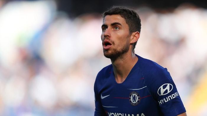 Jorginho tolak anggapan sebagai anak emas manajer Chelsea Maurizio Sarri. Foto: Catherine Ivill/Getty Images Jorginho tolak anggapan sebagai anak emas manajer Chelsea Maurizio Sarri. Foto: Catherine Ivill/Getty Images