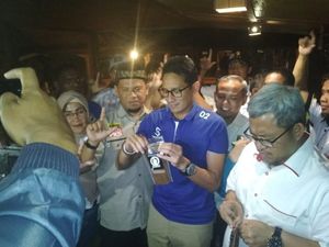 Makan Dua Dodol Garut, Sandi Janji Genjot Industri Pengolahan Makan Dua Dodol Garut, Sandi Janji Genjot Industri Pengolahan