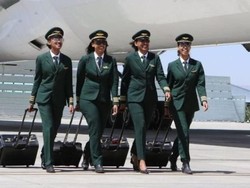 Maskapai Ethiopia Operasikan Penerbangan dengan Seluruh Awak Perempuan