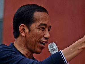 Jokowi Hormati Putusan MK soal Petahana Tak Perlu Cuti Kampanye Jokowi Hormati Putusan MK soal Petahana Tak Perlu Cuti Kampanye