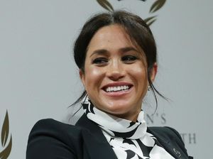 Pamer Perut Buncit, Meghan Markle Diprediksi Lahiran Akhir Maret