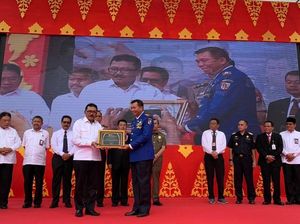 BPJS Ketenagakerjaan Beri Penghargaan ke Wali Kota Pekanbaru