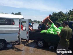 Akhirnya... Bantuan Sembako untuk Korban Banjir Bojonegoro Datang