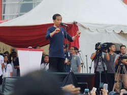 Jokowi ke Milenial: Jangan Main HP Saat Berkendara!
