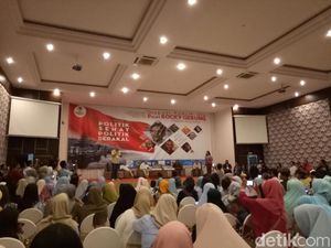 Rocky Gerung Ungkap Alasan Sering Isi Acara Prabowo Dibanding Jokowi