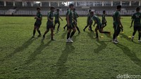 Indonesia berebut juara agar betul-betul amat (juga disediakan tiket untuk lima runner-up terbaik dari sepuluh grup) dengan Thailand, Vietnam, dan Brunei Darussalam.