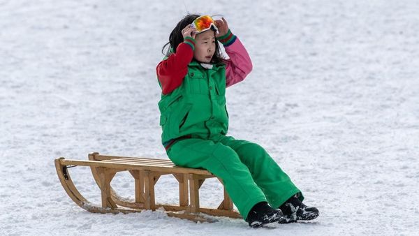 Dari Balik Lensa, Begini Serunya Main Salju di Korea Utara