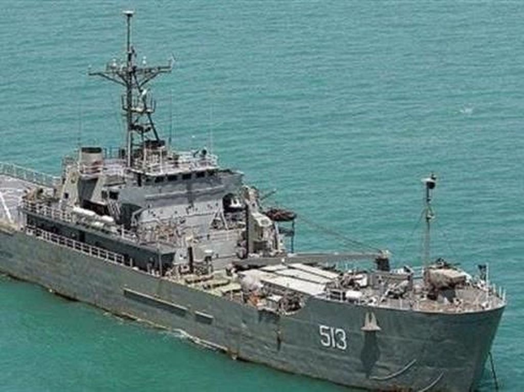 Angkatan Laut Iran Gagalkan Pembajakan Kapal Tanker Minyak Angkatan Laut Iran Gagalkan Pembajakan Kapal Tanker Minyak