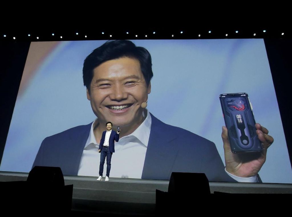 Xiaomi Tertekan, Harta Pendirinya Anjlok Drastis Xiaomi Tertekan, Harta Pendirinya Anjlok Drastis