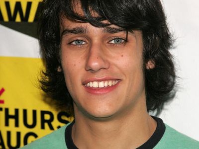 Pangling, Mantan Penyanyi Ganteng Idola Wanita yang Kini Jadi Transgender