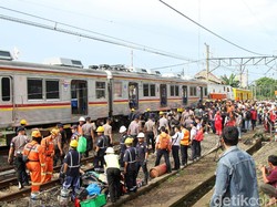 Korban KRL Anjlok Luka Dalam karena Terinjak-injak
