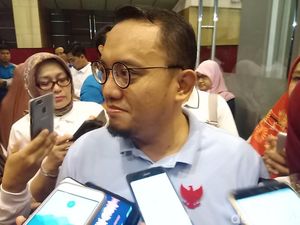 Konser Hadapi dengan Senyuman Ditunda Selasa, Dahnil: Kita Hadir Lagi Konser Hadapi dengan Senyuman Ditunda Selasa, Dahnil: Kita Hadir Lagi