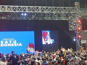 Jokowi Sebut Nama Ahok, Massa Festival Satu Indonesia Bergemuruh Jokowi Sebut Nama Ahok, Massa Festival Satu Indonesia Bergemuruh