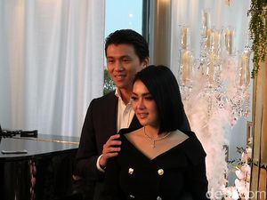 Setelah Akad, Syahrini dan Reino Barack Gelar Selametan dengan Adat Sunda Setelah Akad, Syahrini dan Reino Barack Gelar Selametan dengan Adat Sunda