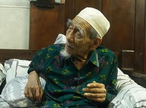Mbah Moen, Ulama Karismatik Asal Rembang
