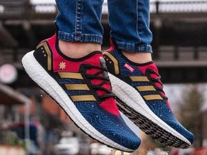 Adidas Kehilangan Hak Logo Tiga Garis di Eropa