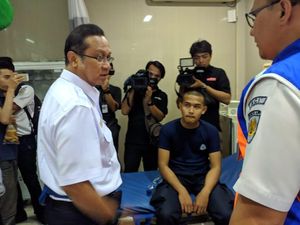 Dirut PT KAI Tinjau Lokasi KRL Anjlok di Bogor dan Jenguk Korban Dirut PT KAI Tinjau Lokasi KRL Anjlok di Bogor dan Jenguk Korban