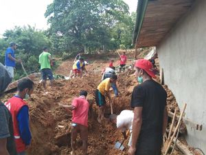 5 Orang Tewas, 3 Hilang, dan 684 Mengungsi Akibat Longsor di NTT