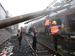 KRL Jakarta-Bogor Terguling, Bima Arya: Informasinya Ada Kabel Terjuntai